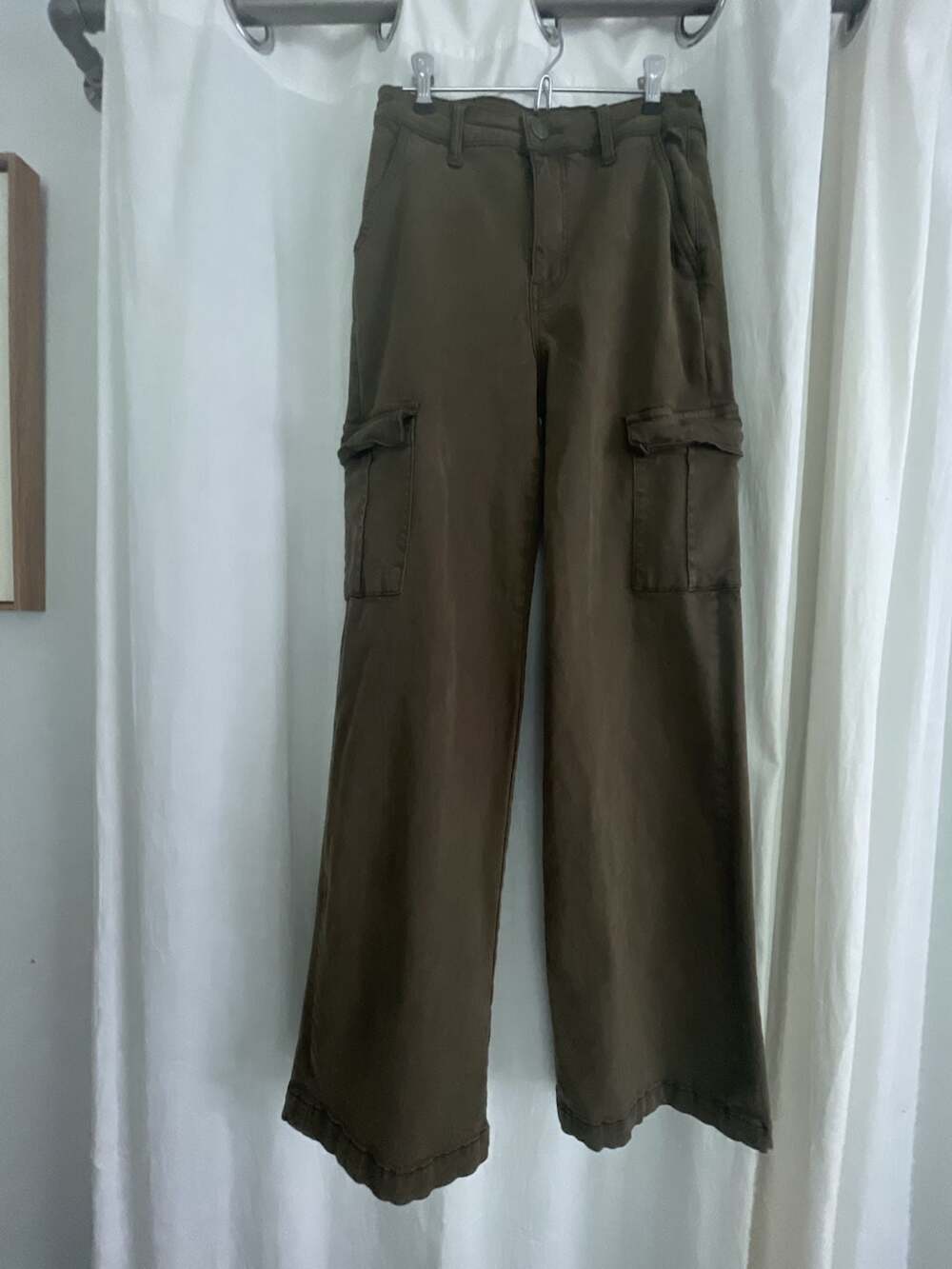 KUT from the Kloth Miller High Rise Wide Leg Cargo Pants Size 4
Punk
Skater
Stre